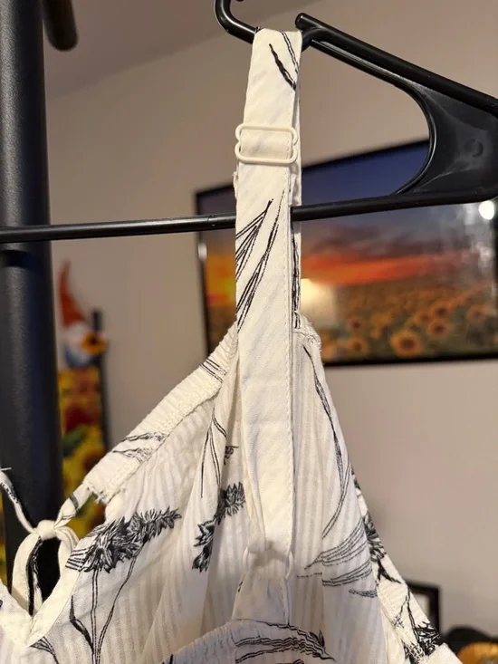 torrid Cream Tank Top with Black Floral Print - Picture 6 of 6